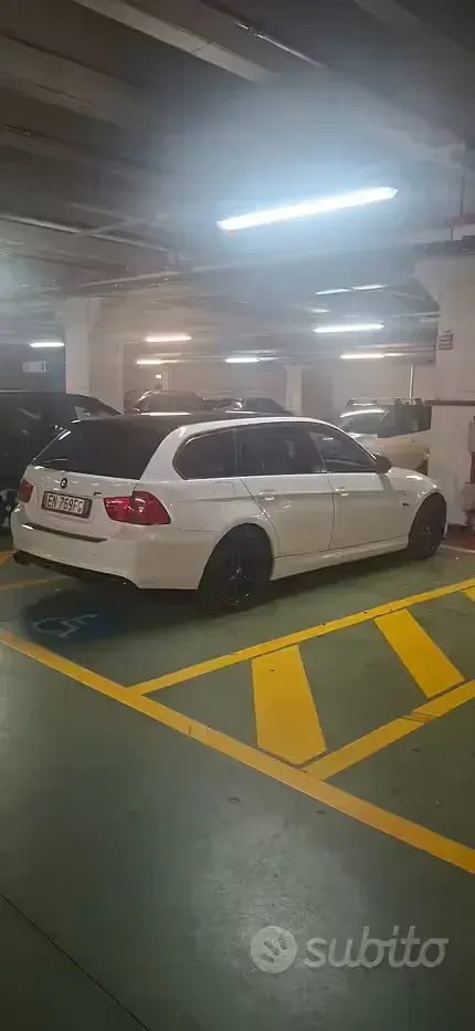 Usata BMW 318 143 CV (105 kW) 2010 Bianco Station wagon