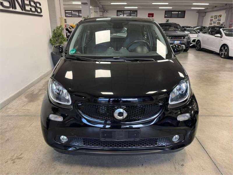 Usata Smart ForFour Prime 90 CV (66 kW) 2019 Nero Utilitaria