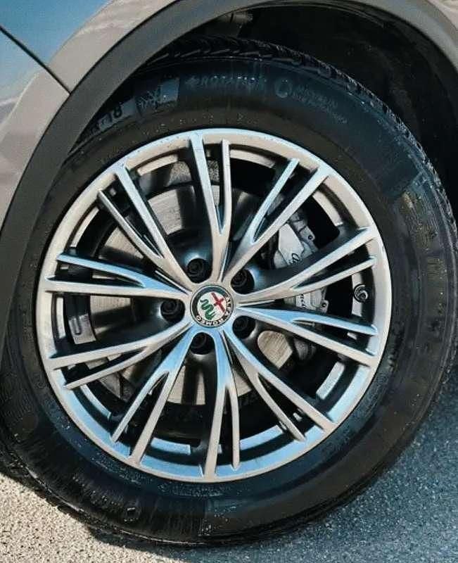 Usata Alfa Romeo Stelvio Business 160 CV (117 kW) 2021 Grigio SUV