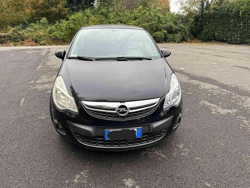 Usata Opel Corsa 84 CV (61 kW) 2011 Nero Utilitaria