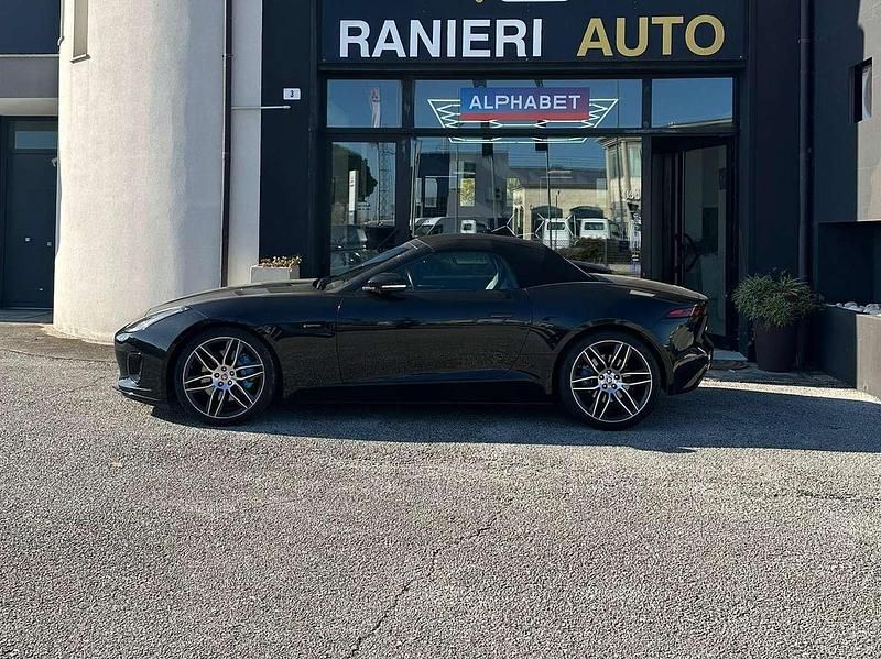 Usata Jaguar F-Type R-Dynamic 300 CV (220 kW) 2018 Nero Cabrio