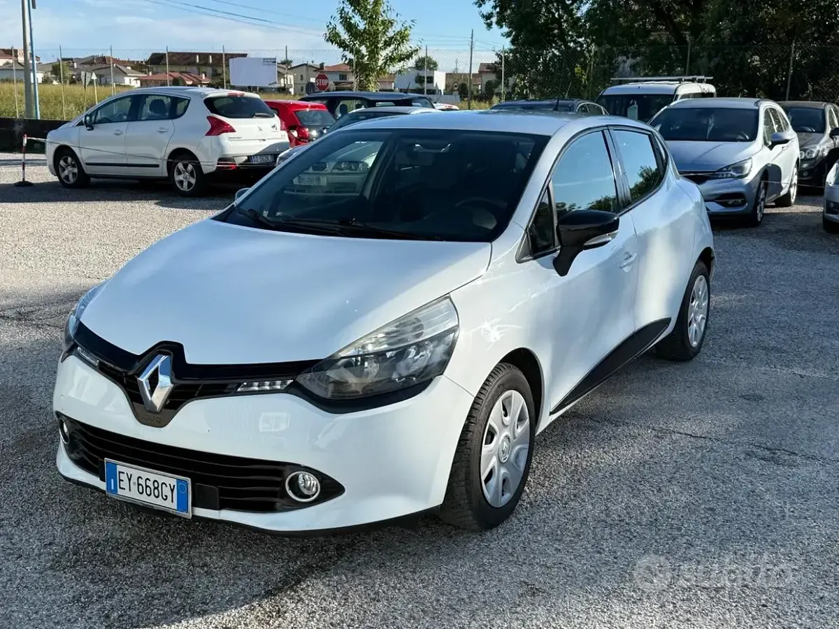 Usata Renault Clio IV 72 CV (52 kW) 2015 Bianco Berlina