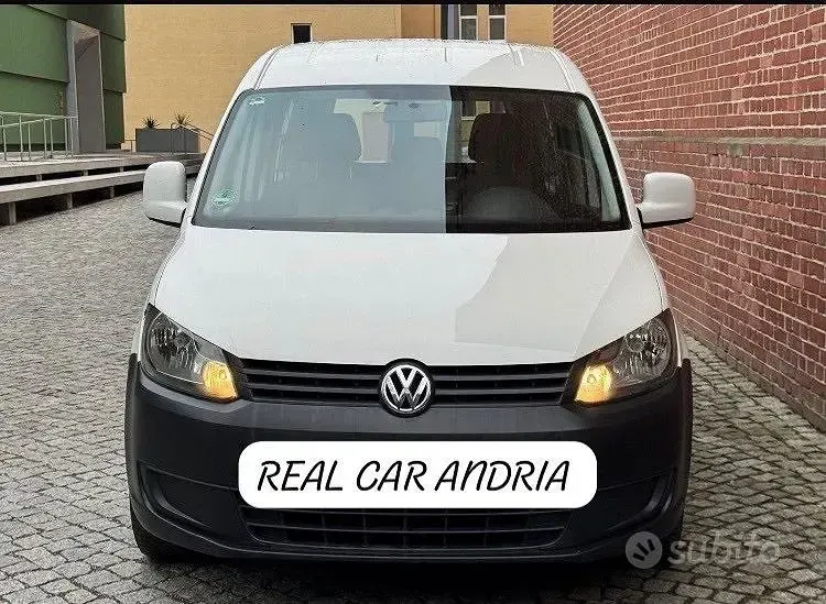 Usata VW Caddy Maxi 102 CV (75 kW) 2012 Bianco Monovolume