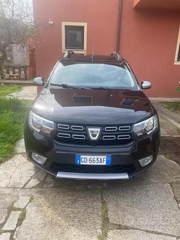 Usata Dacia Sandero Stepway 90 CV (66 kW) 2021 Nero Berlina