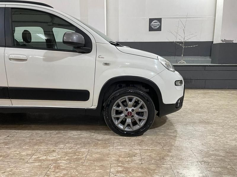Usata Fiat Panda 4x4 S 95 CV (69 kW) 2017 Bianco Utilitaria