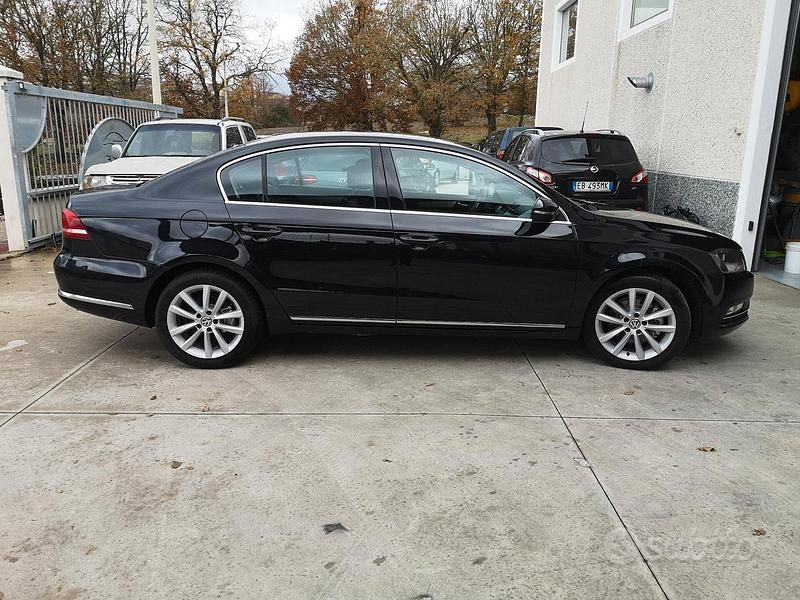 Usata VW Passat 140 CV (102 kW) 2011 Nero Berlina