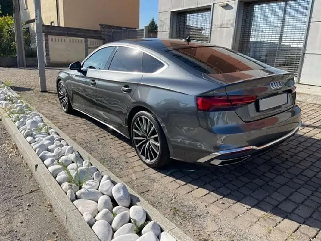 Usata Audi A5 Sportback S-Line 204 CV (150 kW) 2022 Grigio Utilitaria