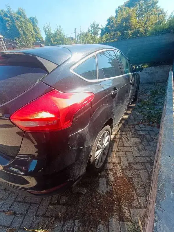 Usata Ford Focus Titanium S 120 CV (88 kW) 2015 Nero Berlina