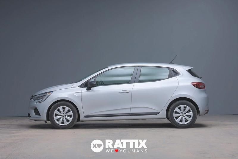 Begagnad Renault Clio V Life 67 HK (49 kW) 2022 Silver Sedan