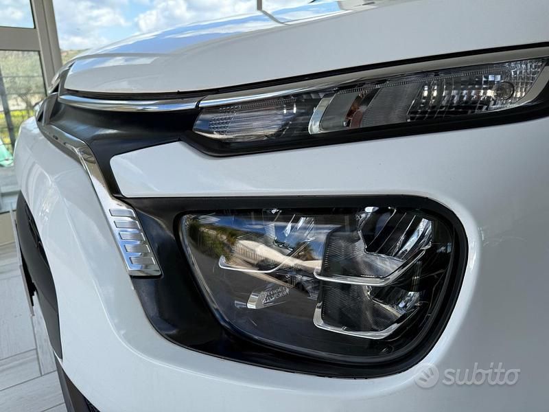 Usata Citroën C3 Shine 102 CV (75 kW) 2022 Bianco Utilitaria