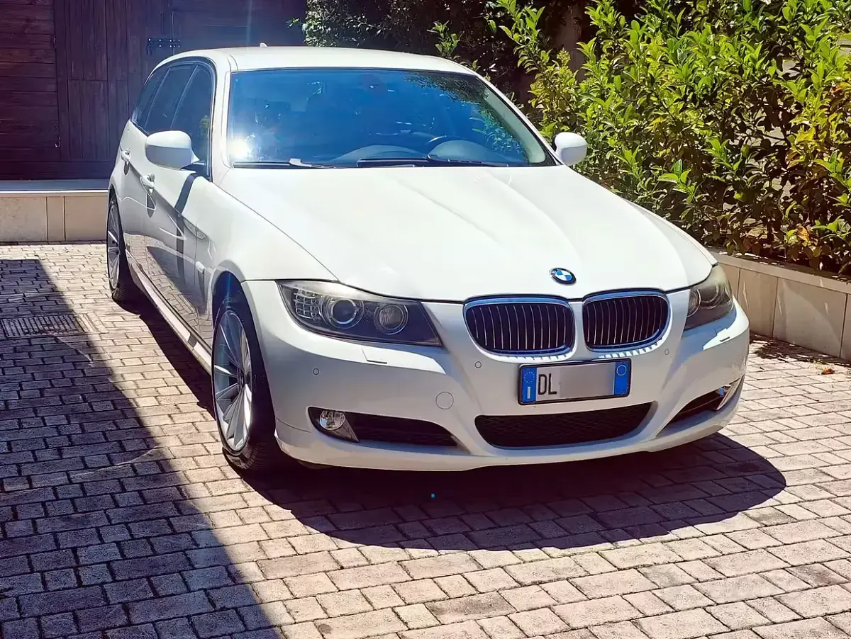 Usata BMW 330 245 CV (180 kW) 2008 Bianco Station wagon
