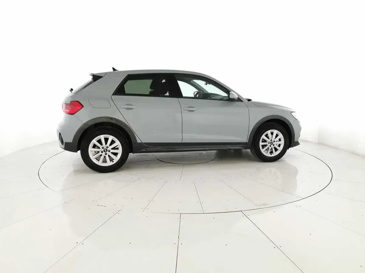 Usata Audi A1 Business 116 CV (85 kW) 2025 Grigio freccia perla SUV