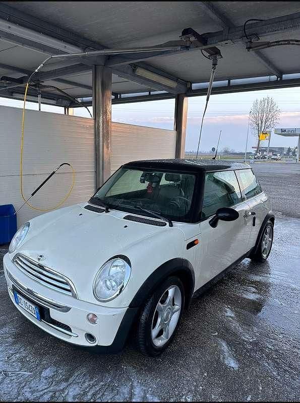Beige Usata 2006 Mini Cooper Due volumi | 1499 € (Super prezzo) - Immagine 1/4