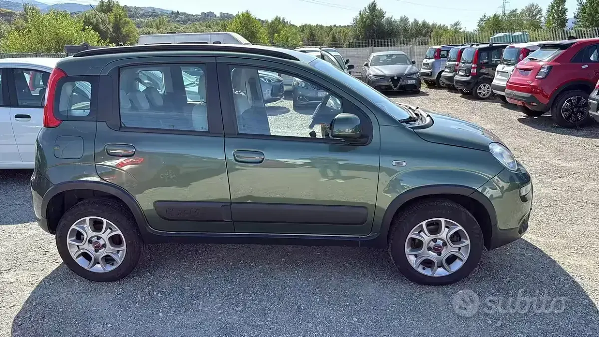 Usata Fiat Panda 75 CV (55 kW) 2013 Verde Utilitaria