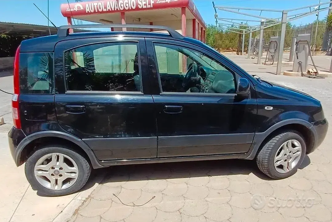 Usata Fiat Panda Climbing 60 CV (44 kW) 2008 Nero Utilitaria