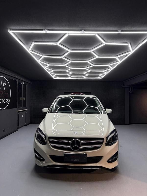 Usata Mercedes B200 Premium 136 CV (100 kW) 2015 Bianco Monovolume