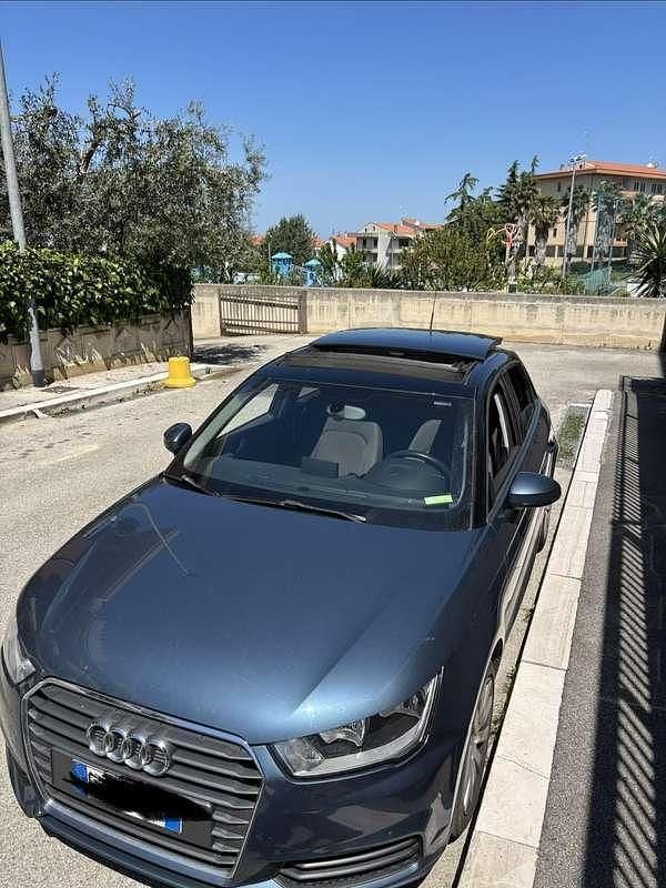 Usata Audi A1 Sportback Sport 90 CV (66 kW) 2016 Utilitaria
