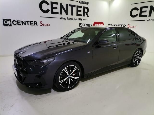 Usata 2024 BMW 520 Comfort Edition Berlina | 62.900 € (Molto cara) - Immagine 1/3
