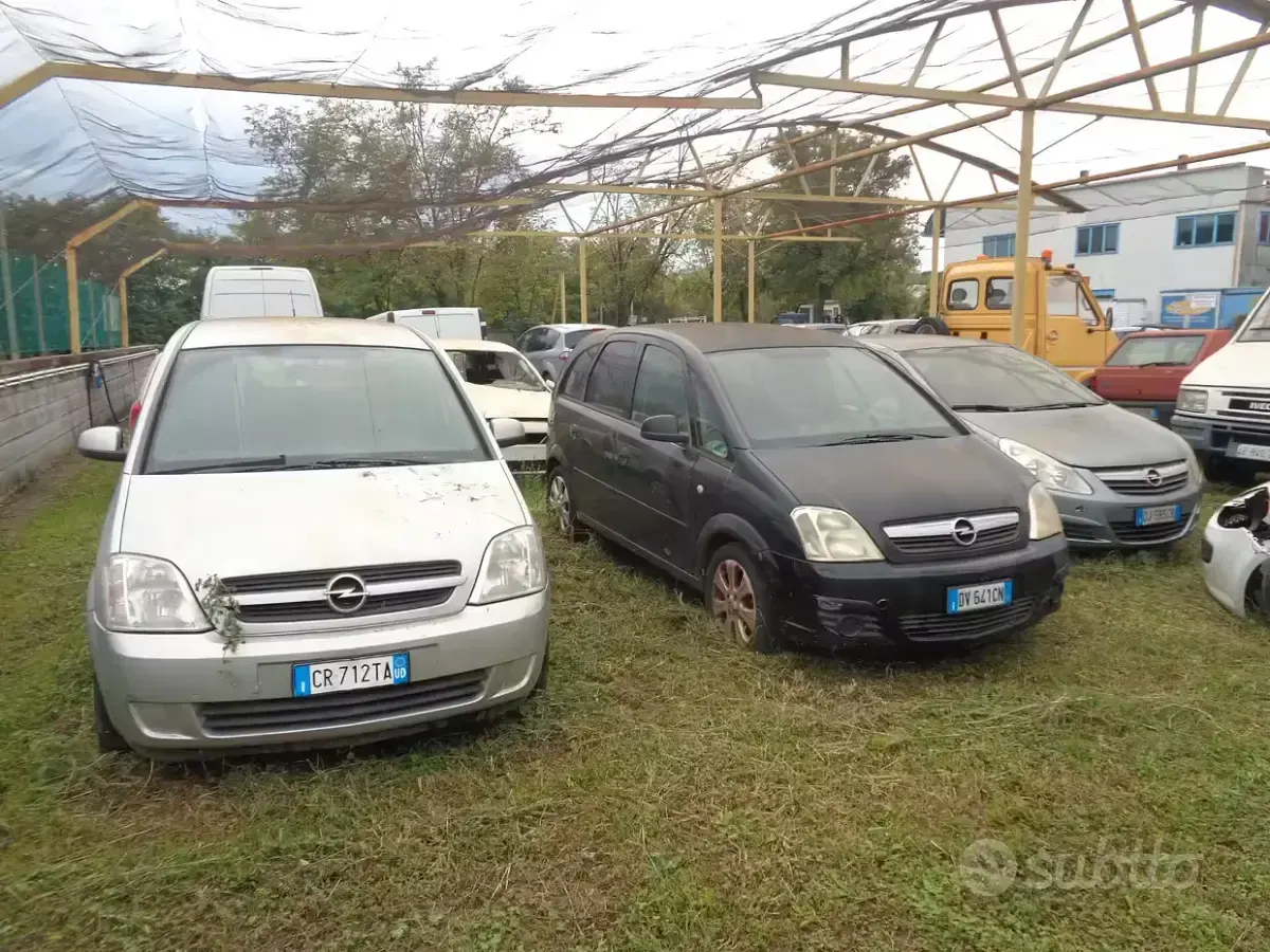 Usata Opel Corsa 60 CV (44 kW) 2006 Utilitaria