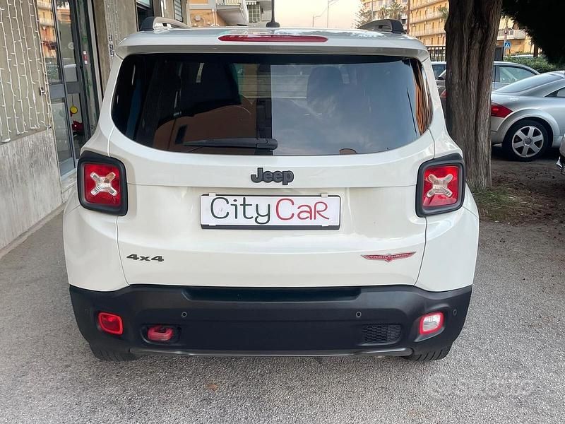 Usata Jeep Renegade 140 CV (102 kW) 2018 Bianco SUV