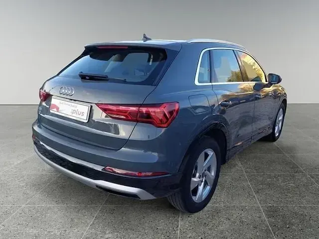 Begagnad Audi Q3 Advanced Plus 150 HK (110 kW) 2025 Grå SUV