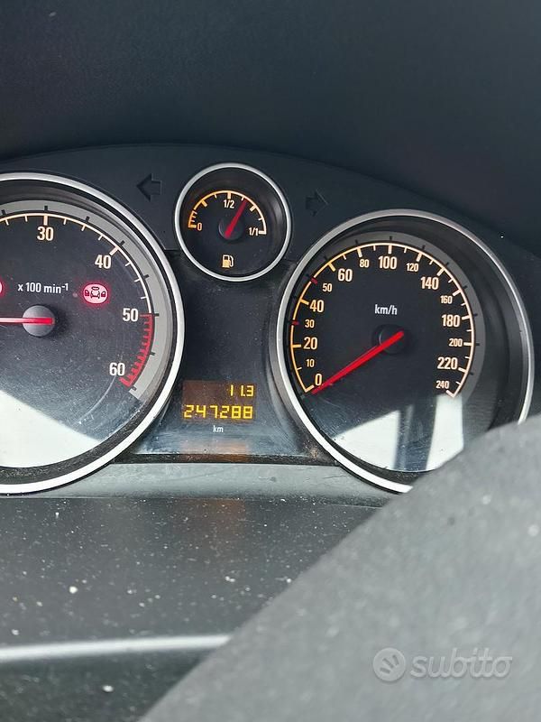 Usata Opel Astra 101 CV (74 kW) 2007 Grigio Station wagon