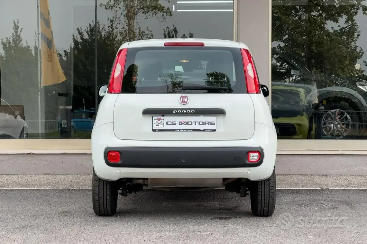 Usata Fiat Panda Lounge 70 CV (51 kW) 2020 Bianco Utilitaria