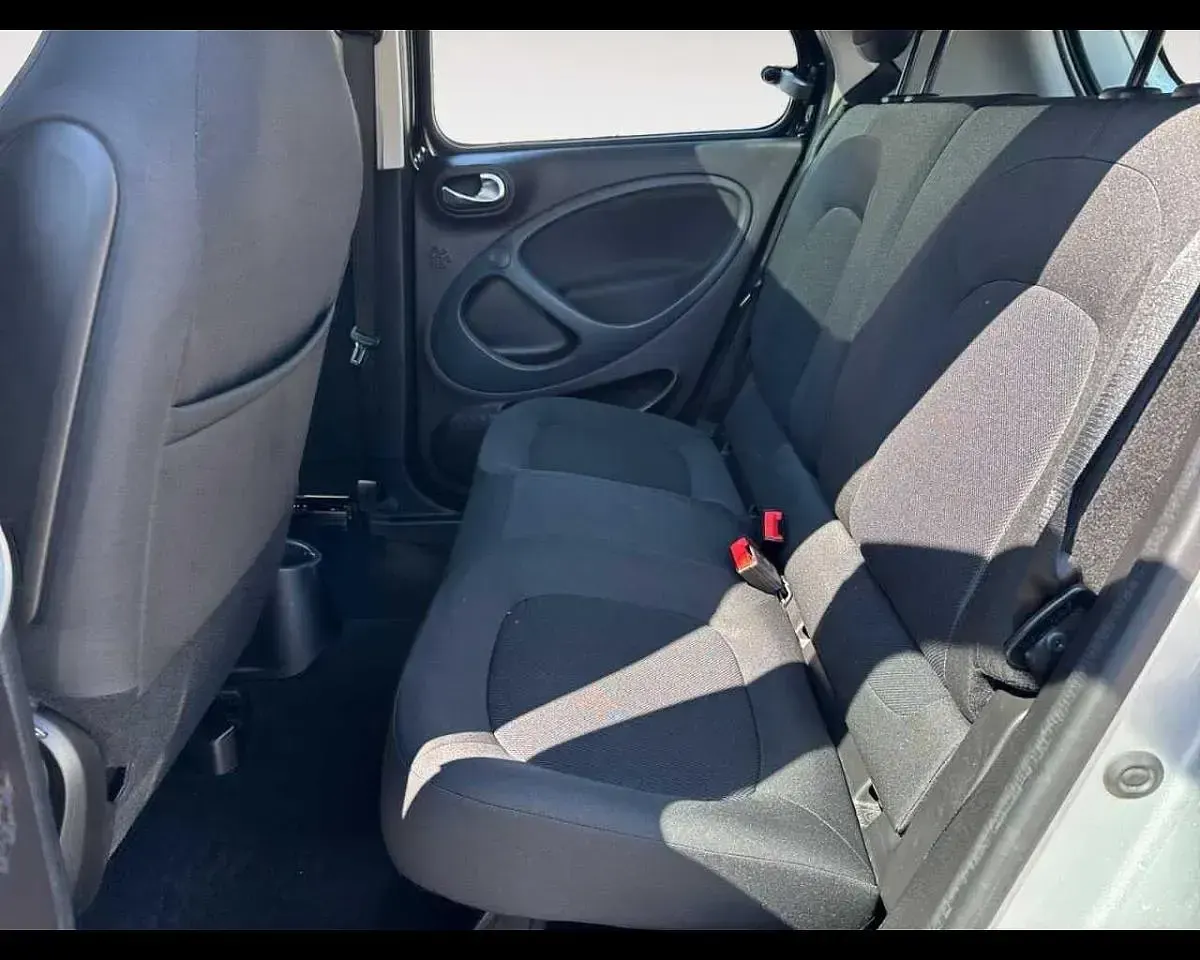 Usata Smart ForFour Passion 71 CV (52 kW) 2016 Nero Utilitaria