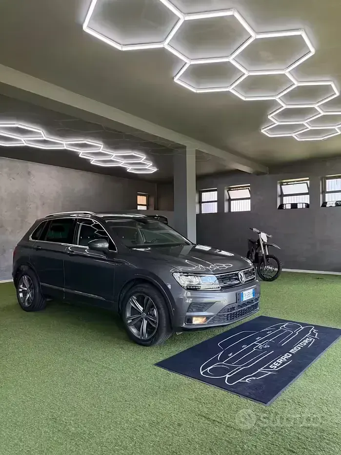 Usata VW Tiguan 150 CV (110 kW) 2019 Grigio SUV