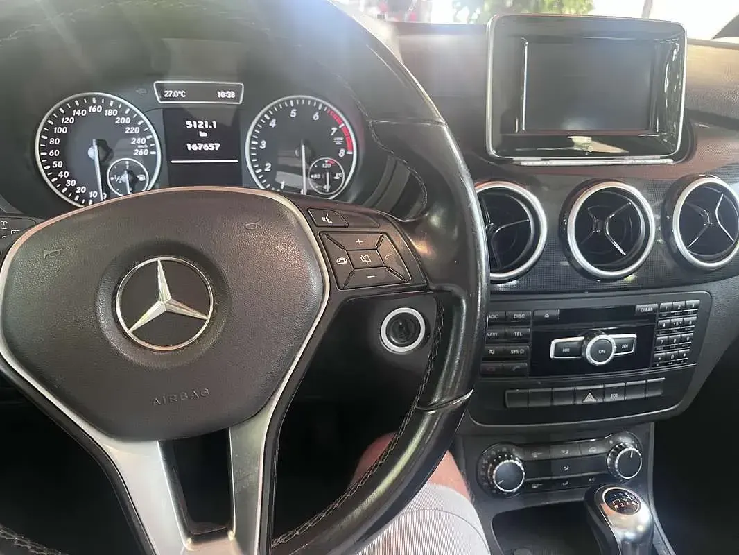 Usata Mercedes B180 Executive 122 CV (89 kW) 2013 Utilitaria