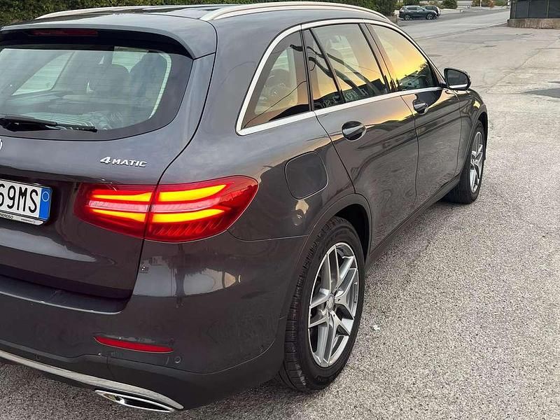 Usata Mercedes GLC250 Premium 204 CV (150 kW) 2016 Blu/azzurro SUV