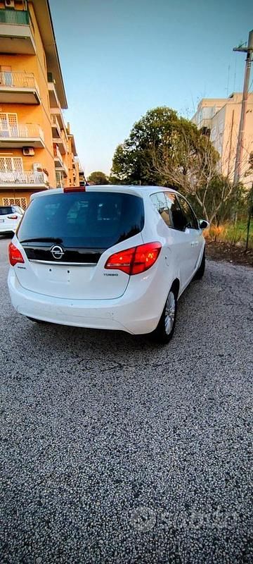Usata Opel Meriva Cosmo 2014 Bianco Monovolume
