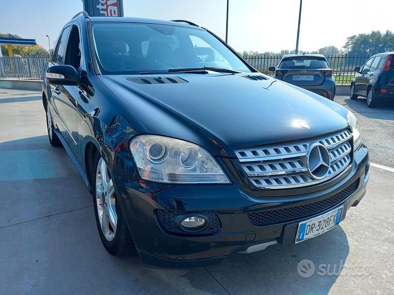 Usata Mercedes ML320 Chrome 224 CV (164 kW) 2008 Nero SUV