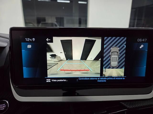 Usata Peugeot 2008 Allure 110 CV (80 kW) 2022 Bianco SUV