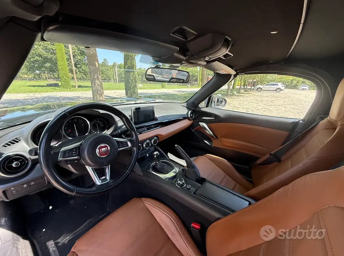 Usata Fiat 124 Spider Lusso 140 CV (102 kW) 2019 Grigio Cabrio