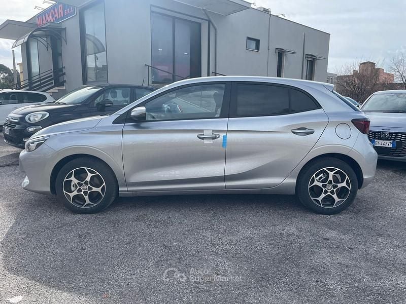 Nuova MG MG3 Luxury 193 CV (141 kW) 2026 Gray Utilitaria