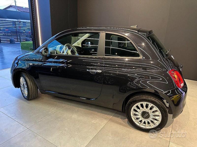 Usata Fiat 500 Lounge 69 CV (50 kW) 2024 Nero metallizzato Utilitaria