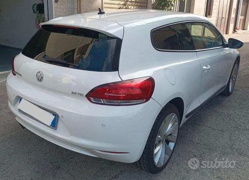 Begagnad VW Scirocco 140 HK (102 kW) 2009 Vit Sportkupé