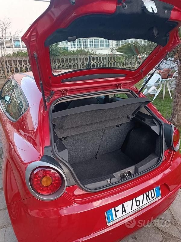Usata Alfa Romeo MiTo 120 CV (88 kW) 2015 Rosso Utilitaria