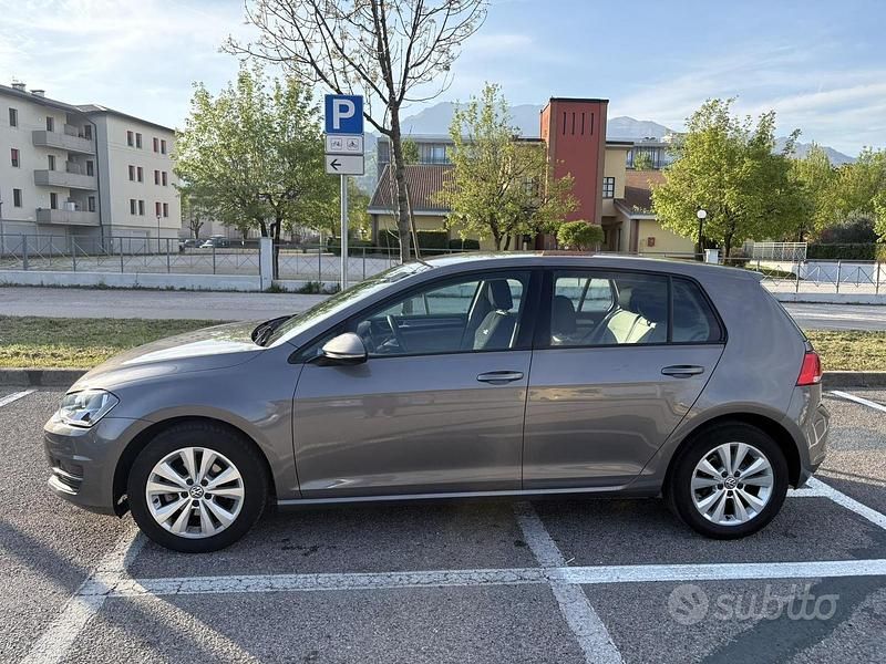 Usata VW Golf VII 110 CV (80 kW) 2016 Grigio Berlina