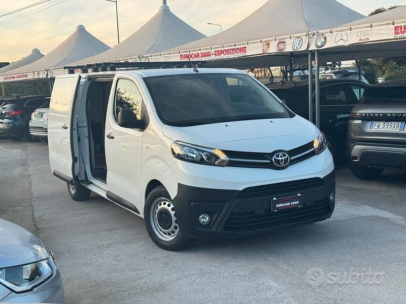 Usata Toyota Proace 122 CV (89 kW) 2019 Bianco Monovolume