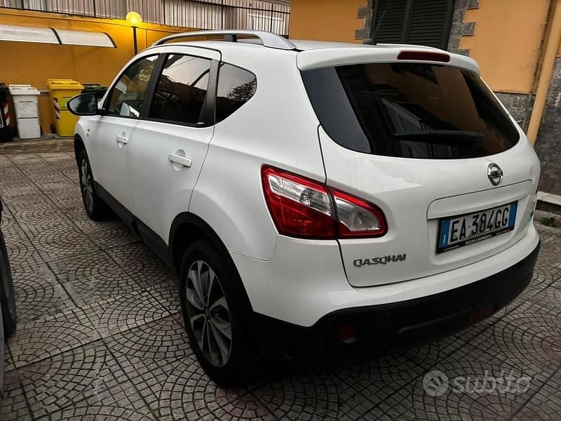 Usata Nissan Qashqai 115 CV (84 kW) 2010 Bianco SUV