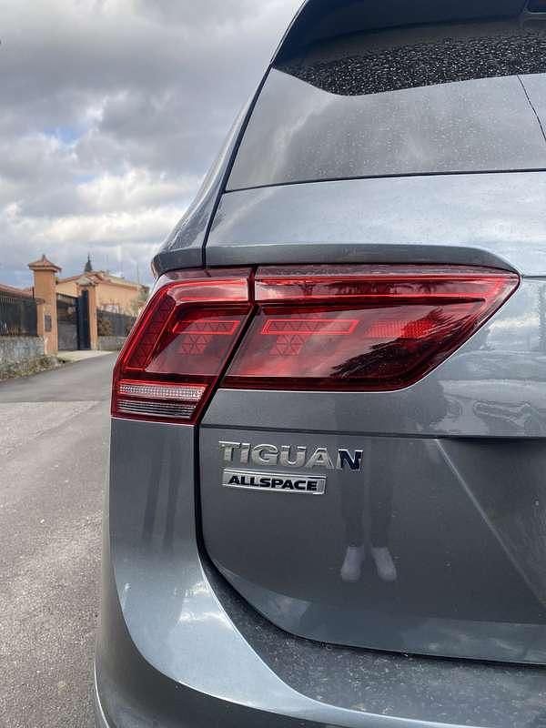 Grigio Usata 2021 VW Tiguan Allspace Advance SUV | 29.000 € - Immagine 1/4