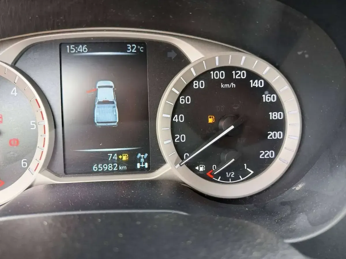 Usata Nissan Navara Acenta 163 CV (119 kW) 2018 Bianco Pick-up