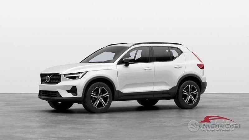 Blu/azzurro Usata 2024 Volvo XC40 Plus SUV | 39.013 € (Buon prezzo) - Immagine 1/4