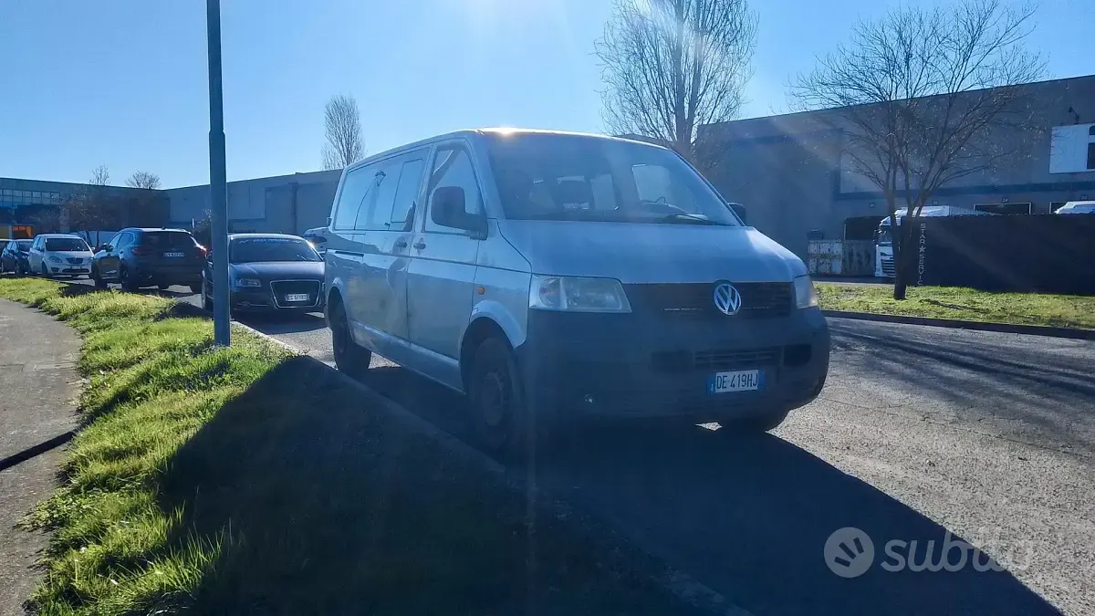 Occasion VW Caravelle 131 ch (96 kW) 2006 Van