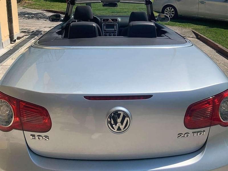 Usata VW Eos 140 CV (102 kW) 2006 Argento Cabrio