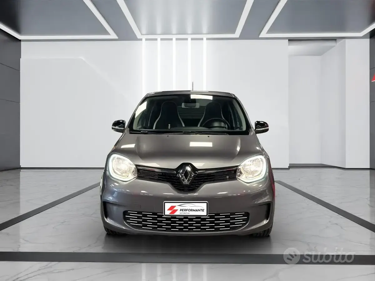 Begagnad Renault Twingo Urban Night 30 kW (42 HK) 2023 Other Halvkombi