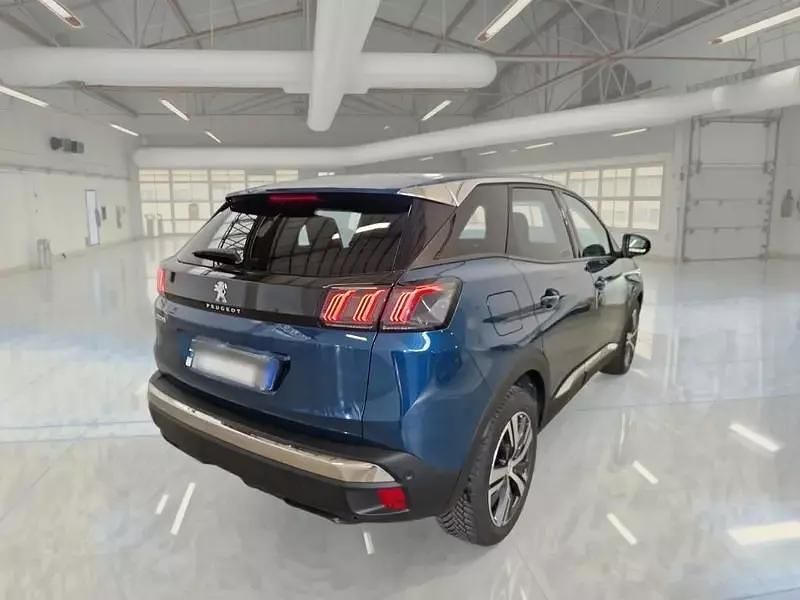 Usata Peugeot 3008 Allure 131 CV (96 kW) 2022 Blu SUV