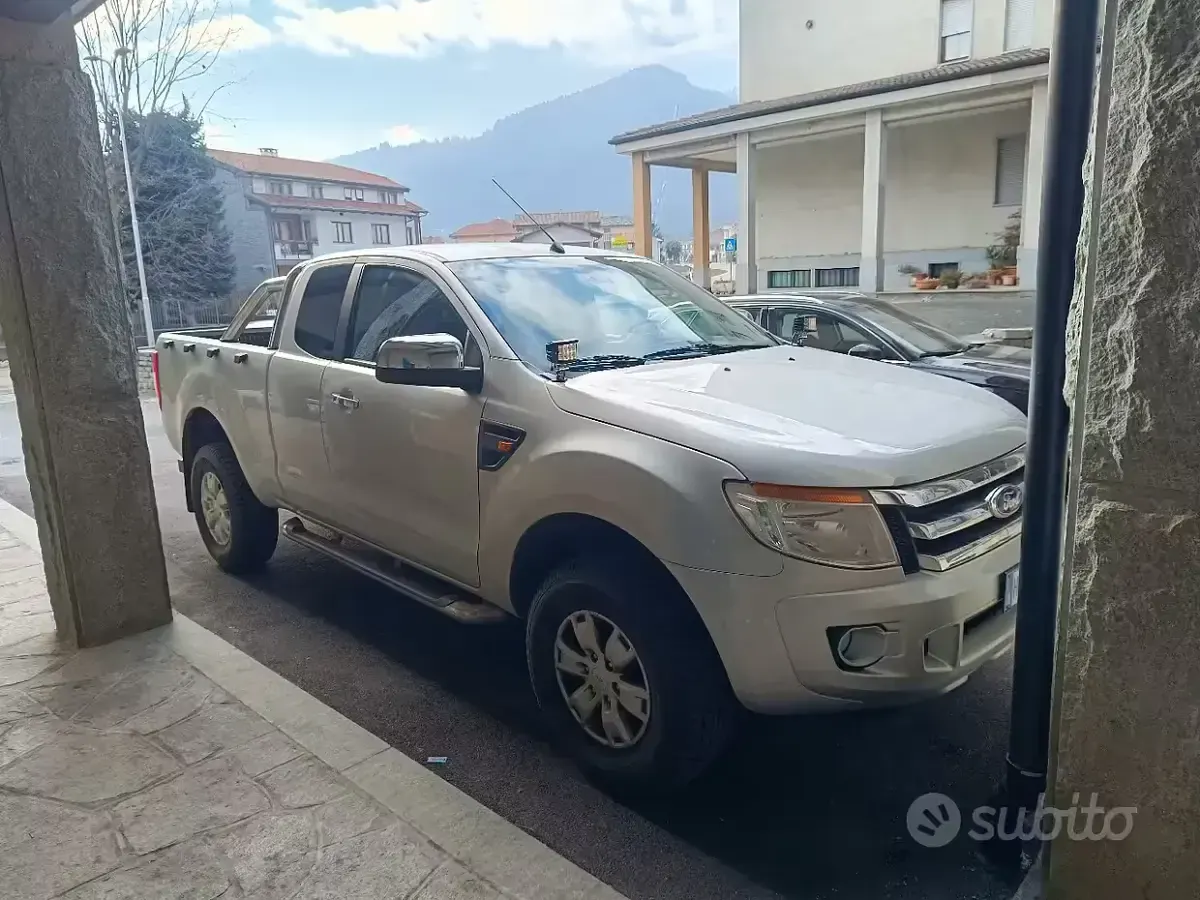 Usata Ford Ranger 2013 Grigio Pick-up